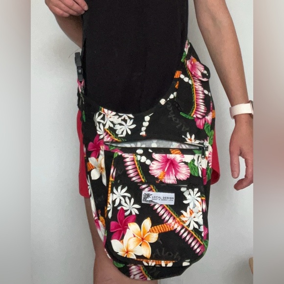 Local Design Black Floral Crossbody Bag with multiple pockets - Picture 5 of 11